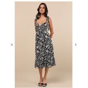 Lulus Lush Loveliness Black Floral Lurex Tie-Strap Midi Dress